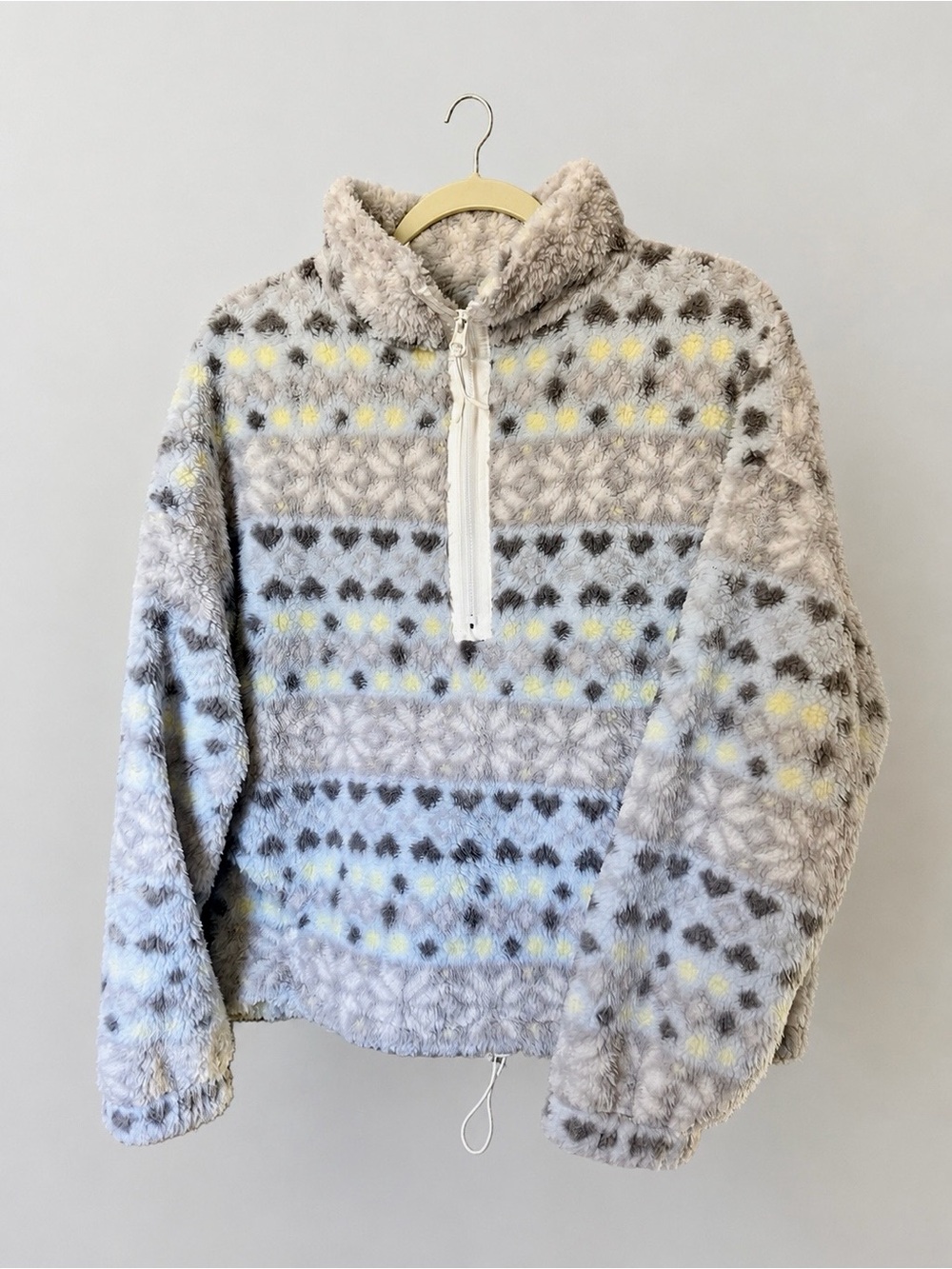 Cozy Half-Zip Sherpa Pullover - Light Gray with Yellow Accents
